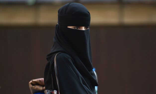 Hundreds of female professionals Trapped in Kabul Face Threats, persecution from Taliban