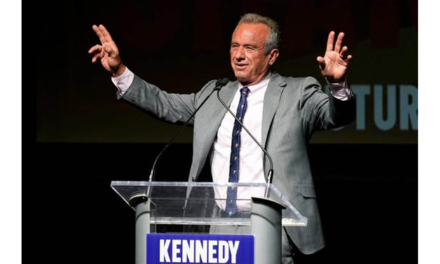 Kennedy clan dumps on one of theirs