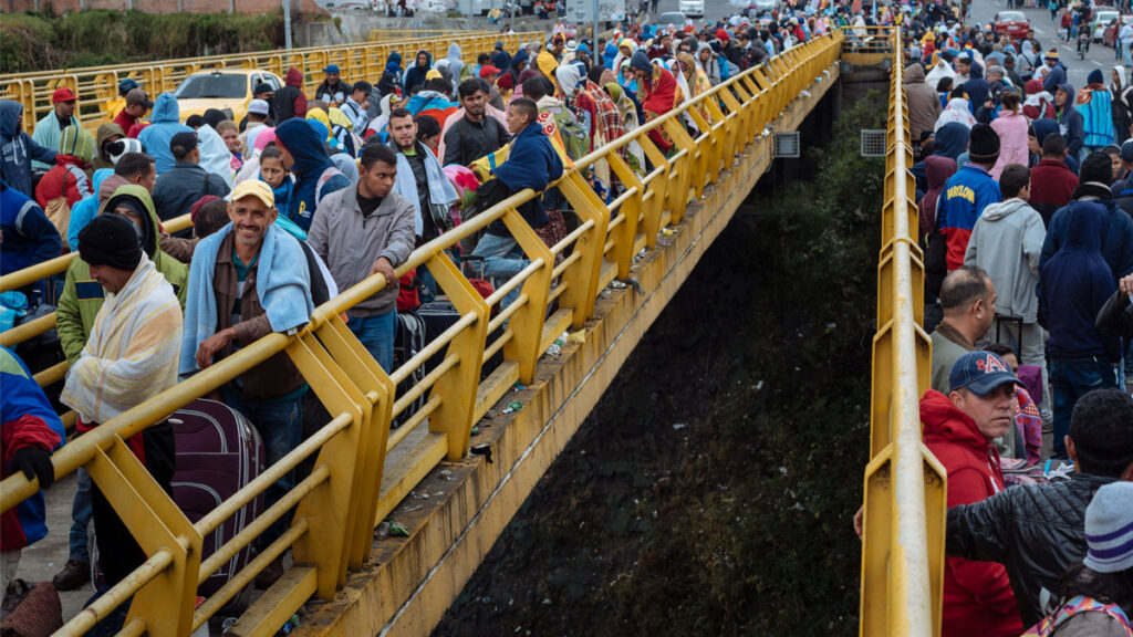 Venezuelans were leaving at a rate of 25000 per day