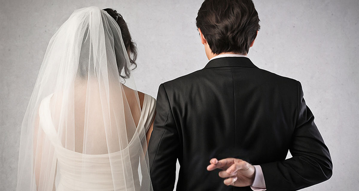 ICE Asks Americans to Report Marriage Fraud