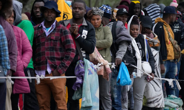 Trump Admin Levies $500 Million in Fines on Migrants Who Fail to Leave