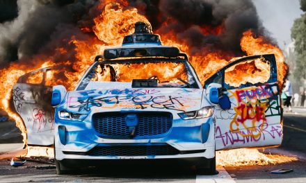 Shootings Prove White House Needs Crisis Management Counselling