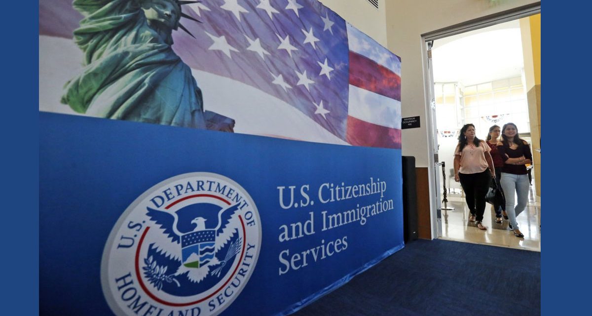 California Lawmakers Want to Put a Microscope on Local Police Cooperation with ICE