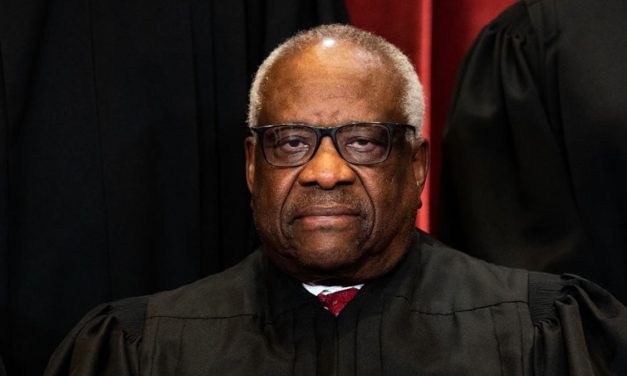 Clarence Thomas: Supreme Court Should Step Aside on Gerrymandering, Overturn Decades of Precedent